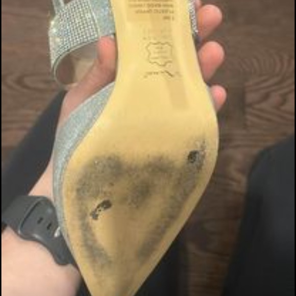 Heels - Picture 2 of 3